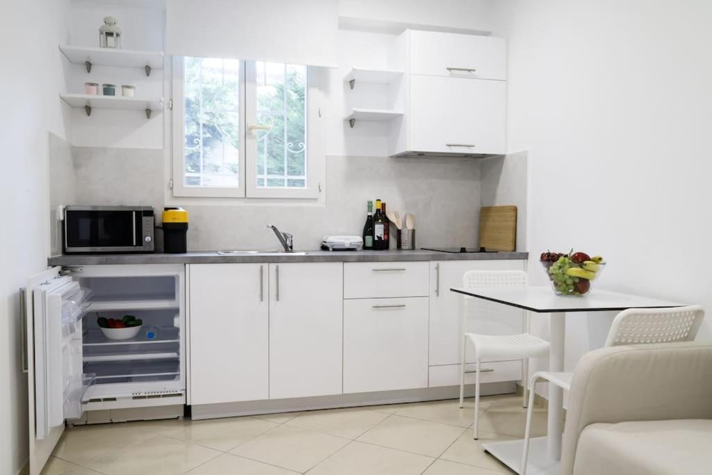 Cozy Apartment Near Airport Коропіон Екстер'єр фото