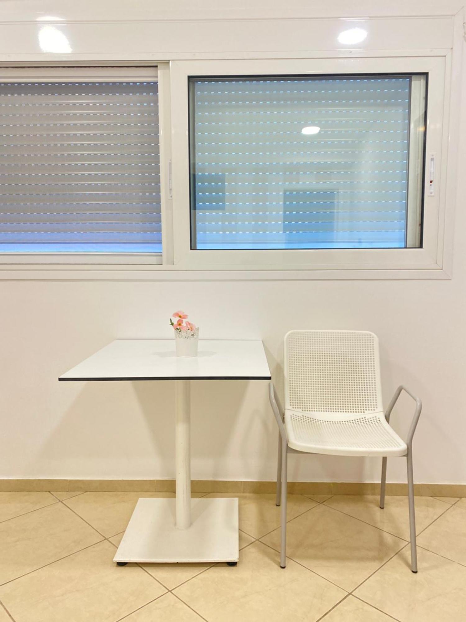 Cozy Apartment Near Airport Коропіон Екстер'єр фото